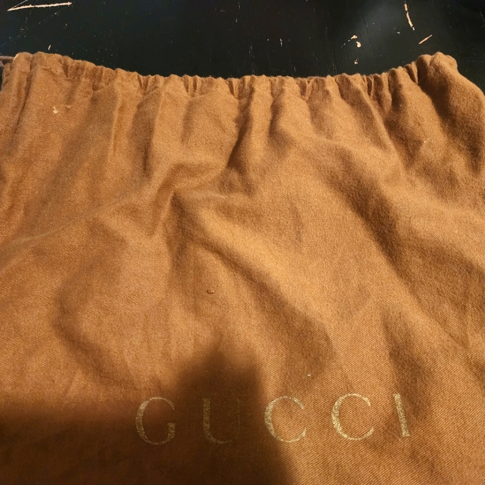 Gucci bag holder